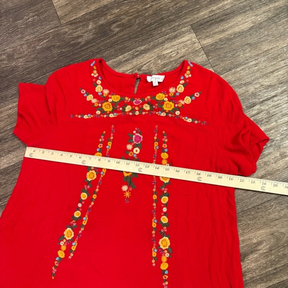 UMGEE Red Floral Embordered Tunic Short Sleeve Flowy Top Women's Size 2XL - Picture 6 of 8